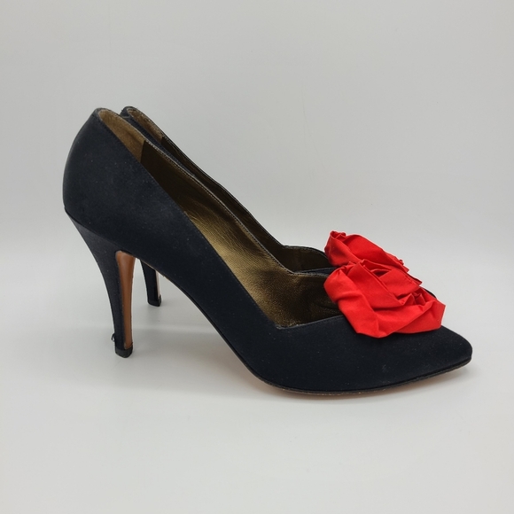 Yves Saint Laurent Vintage Black Matte Satin Red Rose Rosette Heels Pumps - Picture 2 of 15